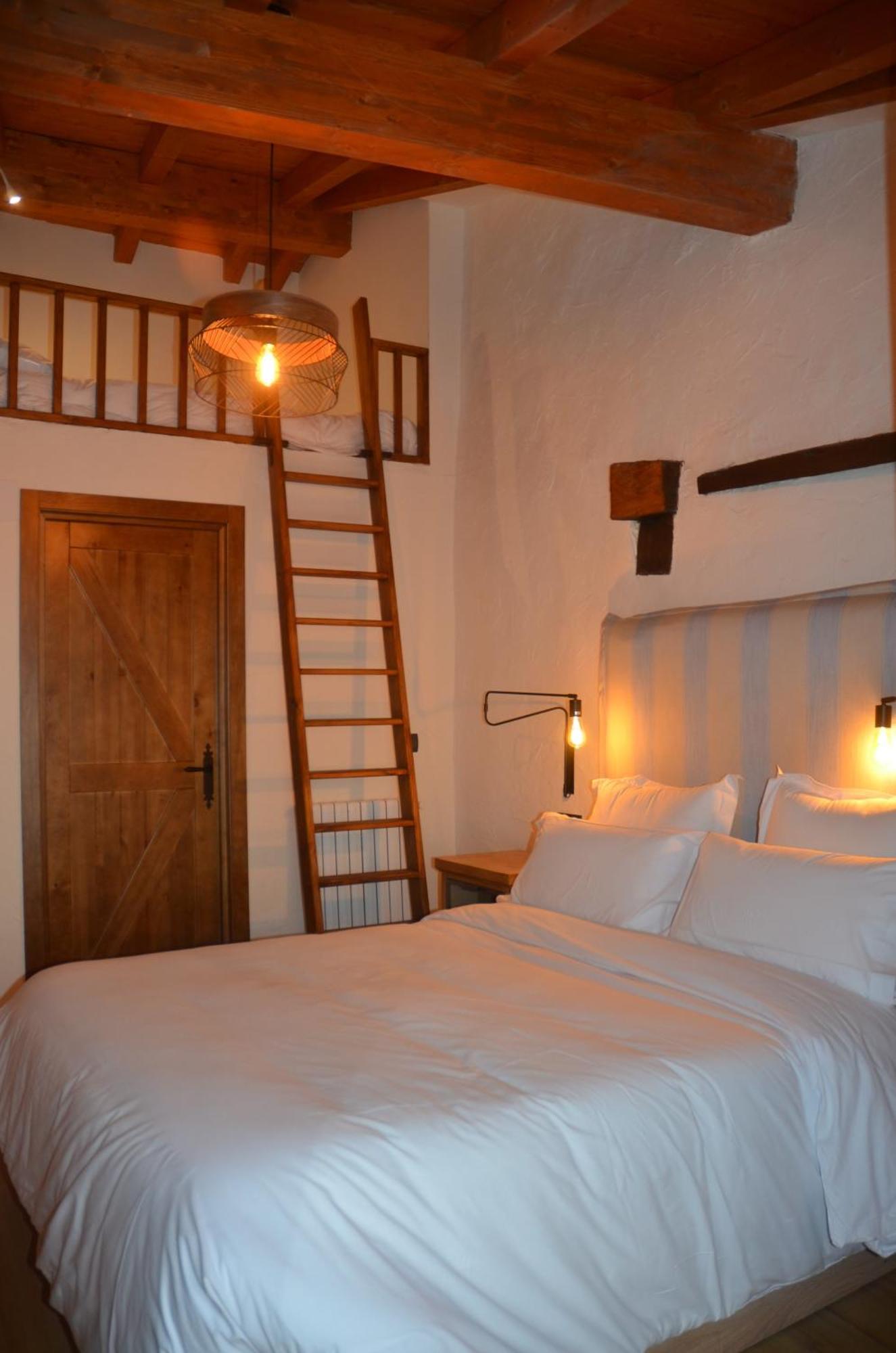 ビジャフランカ・デル・ビエルソ Casa Sapitaヴィラ エクステリア 写真